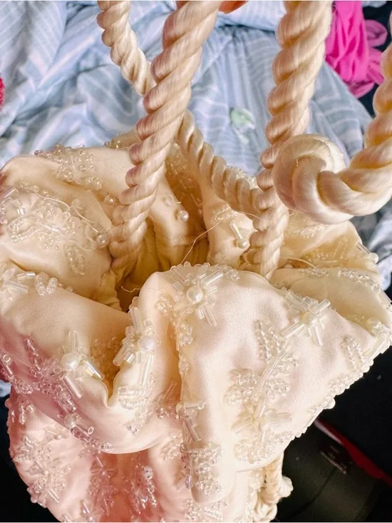 Cream Beaded Drawstring Mini Bag - Picture 8 of 9